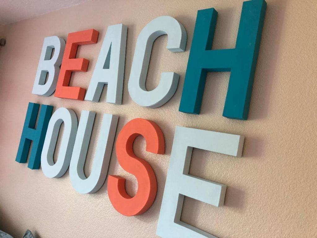 4/2 Home Close To Beach, Centrally Located! Gulfport Luaran gambar